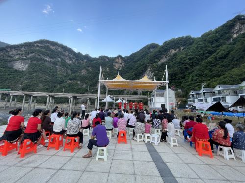 竹节溪村古义渡舞蹈队舞蹈表演《我在茶乡等你来》