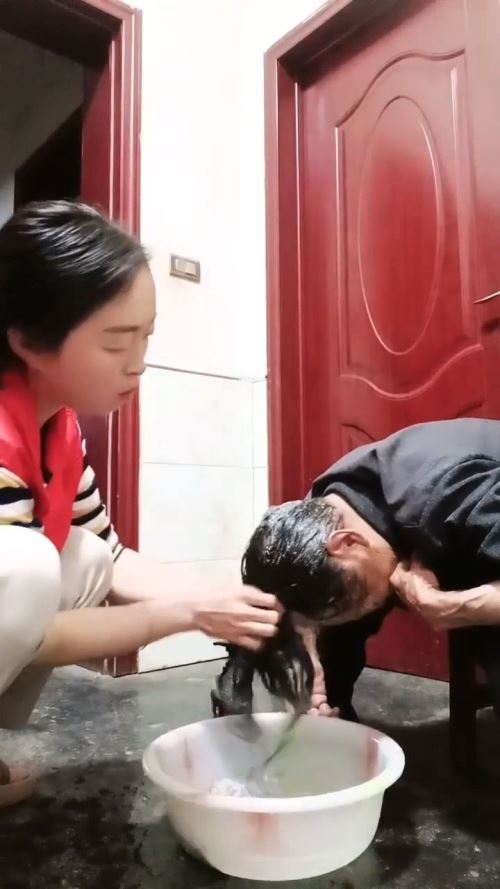 7963049f95f147d0e12e0dded616332