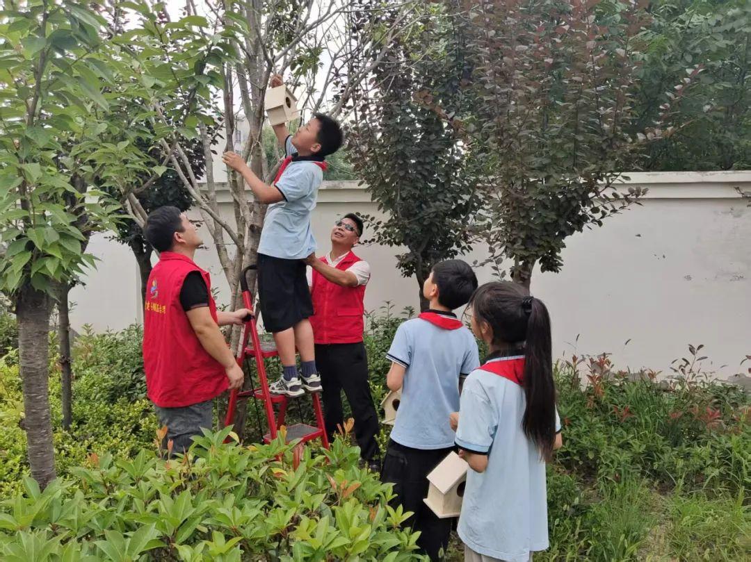 g0d9532c28d7a4c42974fd3a1f8afd23d