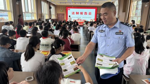 328da6c3-392d-4b25-807f-a40ad59c8179