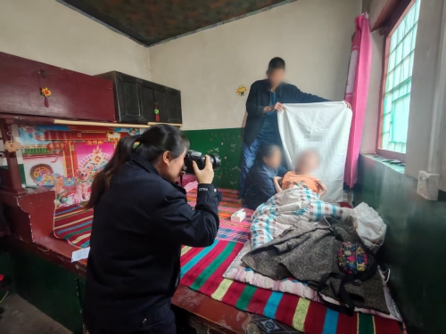 f9bd67780bf6a42e324a7bbff86469d_副本