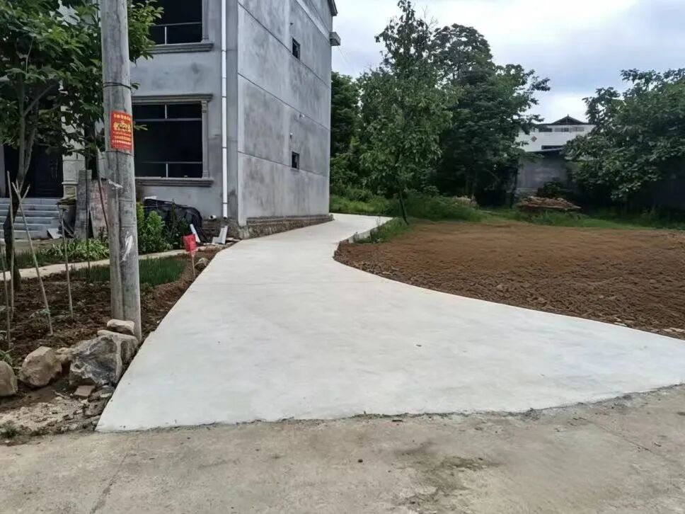 群众自筹修通“民心路” 基层治理彰显新活力——洛南县永丰镇街西社区暖心实践