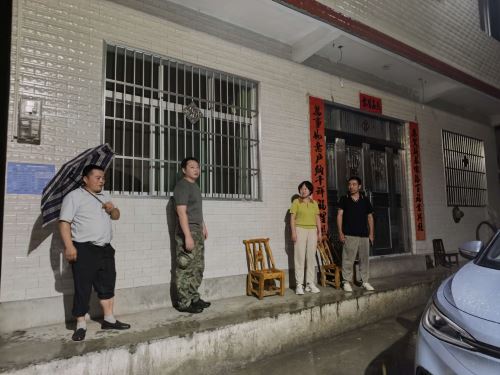 旬阳市石门镇：实干解民忧 躬身办实事