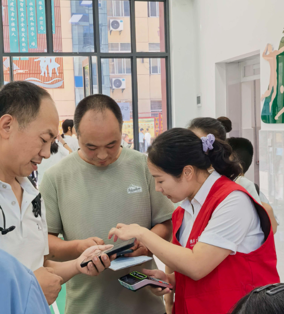 智慧支付进校园 便捷服务惠师生 ——佛坪农商银行全力护航校园开学季