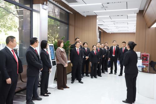 清涧县法院到神木市法院交流学习